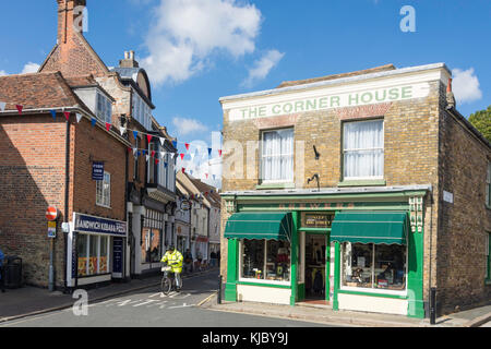 Corner of King Street and St Peter's Street, Sandwich, Kent, England, United Kingdom Stock Photo