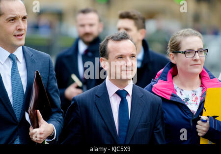 Alun Cairns MP (Con; Secretary of State for Wales) on College Green, Westminster, discussing Philip Hammonds budget, 22nd Nov 2017 Stock Photo