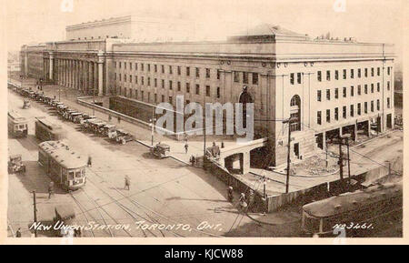 Postcard of the new Union Station, in 1927, with Peter Witt Streetcars out front Stock Photo