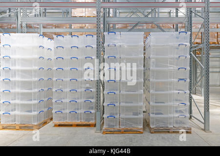Show Plastic Boxes Rack Plastic Boxes at Pallet Rack in Distribution Warehouse Stock Photo - Alamy