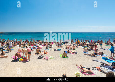 Cassis,France-august 10,2016:Peolple on the beach of Cassis during a sunny day. Stock Photo