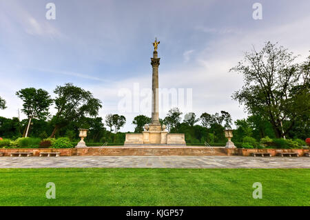 Bronx Victory Memorial in Pelham Bay Park commemorating 947 soldiers from the Bronx who gave their lives in service during World War I. Stock Photo