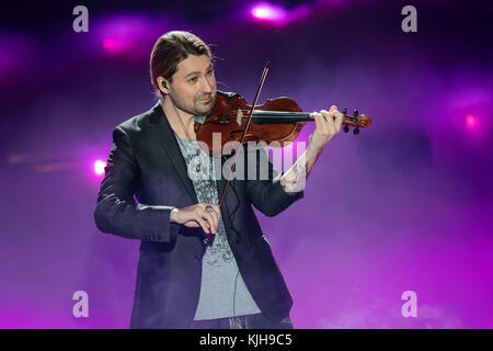 Suhl, Germany. 24th Nov, 2017. David Garrett performs at the recording of 'Die grosse Show der Schlager, Stars und Storys 2017' (lit. 'The Grand Show of Schlager Music, Stars and Stories 2017') at the Congress Centre in Suhl, Germany, 24 November 2017. The show with the most popular and succesful German Schlager singers of 2017 will be shown on 25 November at 8.15 PM on the channels MDR, HR and NDR. Credit: Arifoto Ug/Michael Reichel/dpa/Alamy Live News Stock Photo