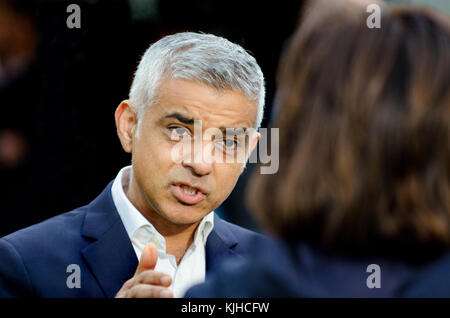 Sadiq Khan (Mayor of London, former Labour MP) on College Green, Westminster, discussing Philip Hammonds budget, 22nd Nov 2017 Stock Photo