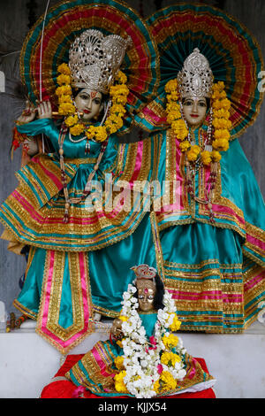 Krishna and Radha murthis (statues) in a Delhi hindu temple. Delhi.  India. Stock Photo