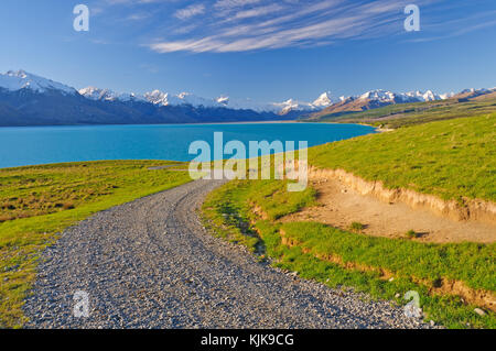 Braemar Road leading to the Southern Alps in New Zealand Stock Photo
