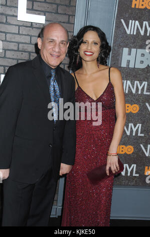 NEW YORK, NY - JANUARY 15: Paul Ben-Victor attends the 'Vinyl' New York premiere at Ziegfeld Theatre on January 15, 2016 in New York City.  People:  Paul Ben-Victor Stock Photo