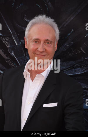 HOLLYWOOD, CA - JUNE 20: Brent Spiner arrives for the Premiere Of 20th Century Fox's 'Independence Day: Resurgence' held at TCL Chinese Theatre on June 20, 2016 in Hollywood, California  People:  Brent Spiner Stock Photo