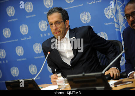 NEW YORK, NY - JUNE 07:  Kenneth Cole (left) and Michel Sidibe (right) participate in the press conference. On the eve of the start of the United Nations General Assembly's high-level meeting on the ongoing global AIDS/HIV crisis, UNAIDS Executive Director Michel Sidibe held a press conference at UN Headquarters, New York City, NY, USA to announce the appointment of fashion designer Kenneth Cole to the role of International Goodwill Ambassador for UNAIDS on June 7, 2016 in New York City  People:  Kenneth Cole Stock Photo