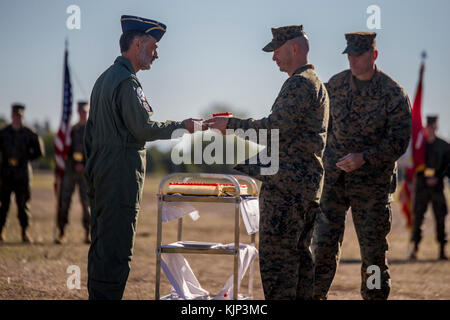 Morón Air Base Commander, Spanish Air Force Col. Carlos Perez Martinez, joins U.S. Marines with Special Purpose Marine Air-Ground Task Force-Crisis Response-Africa to celebrate the Marine Corps’ 242nd birthday as the Guest of Honor at Morón Air Base, Spain, Nov.10, 2017. SPMAGTF-CR-AF is deployed to conduct limited crisis-response and theater-security operations in Europe and North Africa. (U.S. Marine Corps photo by Sgt. Takoune H. Norasingh/Released) Stock Photo