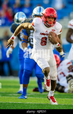 University of Louisville quarterback Lamar Jackson warms up before his ...