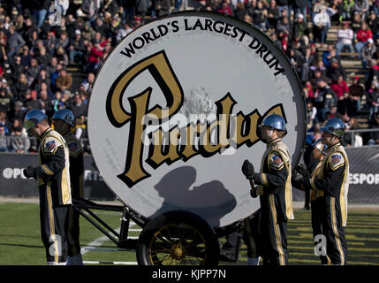 West Lafayette, Indiana, USA. 25th Nov, 2017. Purdue defenders ...