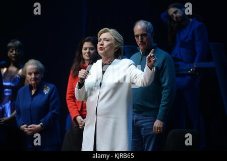 PHILADELPHIA, PA - NOVEMBER 05: Katy Perry and Hillary Clinton attend a GOTV rally at Mann Center For Performing Arts on November 5, 2016 in Philadelphia, Pennsylvania.  People:  Hillary Clinton Stock Photo
