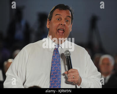 WHIPPING, NJ - MARCH 24:  New Jersey Gov. Chris Christie holds a town-hall meeting,  at the Hanover Township Community Center in Whippany New Jersey on March 24, 2014 in Whippany, New Jersey.   People:  Gov. Chris Christie Stock Photo