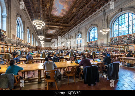 New York, USA, 24 Nov 2017. Main reading room at the New York Public Library. Photo by Enrique Shore Stock Photo