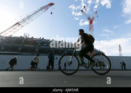 Tokyo, Japan. 26th Nov, 2017. Cranes are seen at the New National Stadium under construction on November 26, 2017, Tokyo, Japan. The New National Stadium will be the venue for 2020 Tokyo Olympic and Paralympic Games. Credit: Rodrigo Reyes Marin/AFLO/Alamy Live News Credit: Aflo Co. Ltd./Alamy Live News Stock Photo