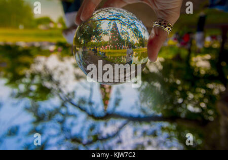 Sao Paulo, Brazil. 25th Nov, 2017. CHRISTMAS TREE INAUGURATION: View of the Ibirapuera Christmas tree, in the South Zone of SÃ£o Paulo (SP). The official opening took place this Saturday (25). This year, the pine tree is 40 meters high, bigger than 35 meters in 2016, but less than 75 meters in 2009. According to the City Hall, the cost was entirely borne by Coca-Cola, the sponsoring company. Credit: Cris Faga/ZUMA Wire/Alamy Live News Credit: ZUMA Press, Inc./Alamy Live News Stock Photo