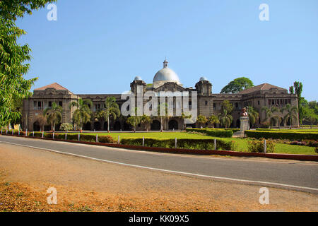 Exterior view of Savitribai Phule agriculture college, Pune Stock Photo