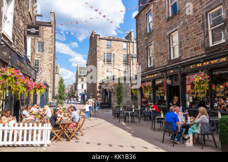 Rose street Edinburgh scotland edinburgh rose street cafes pubs and shops edinburgh new town edinburgh scotland uk gb europe Stock Photo