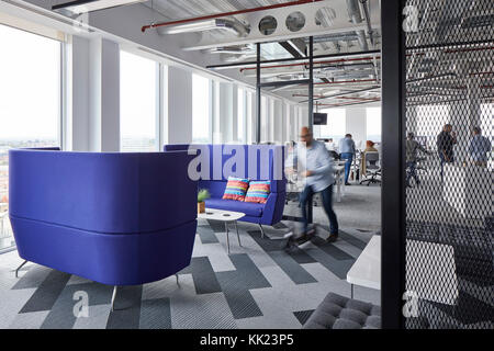 Breakout area and open plan office on upper floor. Thames Tower, Reading, United Kingdom. Architect: dn-a architects, 2017. Stock Photo