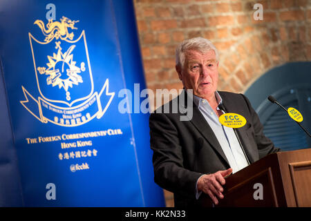 Hong Kong, Hong Kong SAR, CHINA. 28th Nov, 2017. HONG KONG SAR, CHINA: November 28, 2017. Lord Paddy Ashdown of Norton-sub-Hamdon gives a politically inflamed speech on the Basic Law in the Foreign Correspondents Club, Central Hong Kong Credit: Jayne Russell/ZUMA Wire/Alamy Live News Stock Photo