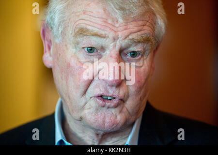 Hong Kong, Hong Kong SAR, CHINA. 28th Nov, 2017. HONG KONG SAR, CHINA: November 28, 2017. Lord Paddy Ashdown of Norton-sub-Hamdon gives a politically inflamed speech on the Basic Law in the Foreign Correspondents Club, Central Hong Kong Credit: Jayne Russell/ZUMA Wire/Alamy Live News Stock Photo