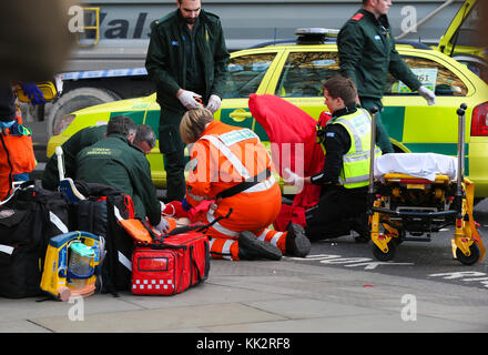 London, UK. 28th November, 2017. Paramedic deals with a road traffic accident in Westminster Credit: Dinendra Haria/Alamy Live News Stock Photo