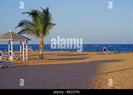 ST KITTS, ST KITTS AND NEVIS - View of the St Kitts Marriott Resort and the Royal Beach Casino in Frigate Bay, Saint Kitts. Stock Photo