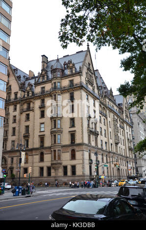 The Dakota Building 1 W 72nd St New York City Stock Photo