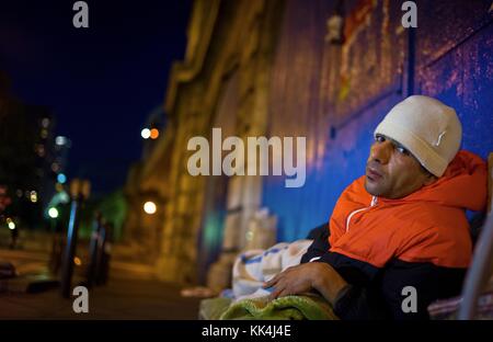 Urban poverty -  16/10/2012  -    -  Tarhia lived for more than 11 years apart in the 16th arrondissement of Paris   -  Sylvain Leser / Le Pictorium Stock Photo