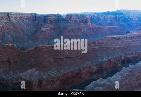 On the edge of the Grand Canyon at Tatahatso Point Stock Photo - Alamy