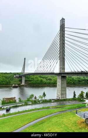 The Penobscot Narrows Bridge is a 2,120 feet (646 m) long cable-stayed bridge over the Penobscot River in Maine. Stock Photo