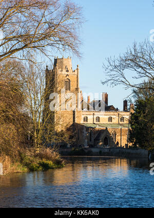 St James church on the River Great Ouse at Hemingford Grey Cambridgeshire England UK Stock Photo