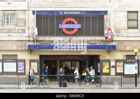 St. James's Park Underground Station sign, at night, London Stock Photo ...