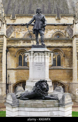 Oliver Cromwell - Statue in front of Palace of Westminster (Parliament), London, UK Stock Photo