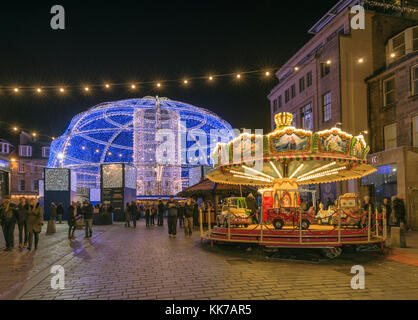 2017 Xmas lights installation and festivities at night in Edinburgh, Scotland, UK. Stock Photo