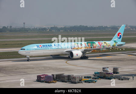 HANOI VIETNAM - NOV2,2017 : korean airline plane arrival to noi-bai airport in hanoi city vietnam capital Stock Photo