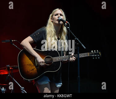 WEST PALM BEACH, FL - AUGUST 06: Holly Williams performs at The Perfect Vodka Amphitheater on August 6, 2016 in West Palm Beach Florida.  People:  Holly Williams  T Stock Photo
