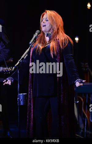 FORT LAUDERDALE, FL - JANUARY 21:  Wynonna Judd performs on the opening night of her U.S. tour at The Parker Playhouse on January 21, 2016 in Fort Lauderdale, Florida   People:  Wynonna Judd Stock Photo