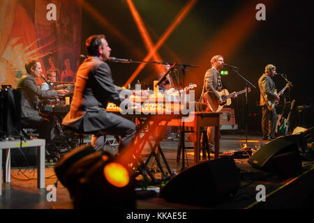 London, UK. 29th Nov, 2017. The Divine Comedy performing live on stage at the Hammersmith Apollo Eventim in London. Photo date: Wednesday, November 29, 2017. Credit: Roger Garfield/Alamy Live News Stock Photo