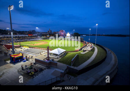 Quad cities river bandits hi-res stock photography and images - Alamy