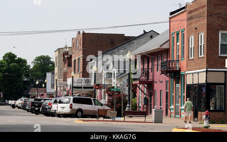 Iowa, USA. 13th June, 2017. The historic riverfront community of Guttenberg, Iowa is nestled in the heart of the Upper Mississippi River National Fish and Wildlife Refuge, next to the US Army Corp of Engineer Lock and Dam Number 10. Credit: Quad-City Times/ZUMA Wire/Alamy Live News Stock Photo