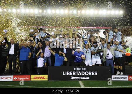 Buenos Aires, Argentina. 29th Nov, 2017. Gremio of Porto Alegre celebrates their victory and championship of the Libertadores Cup 2017 Credit: Canon2260/Alamy Live News Stock Photo