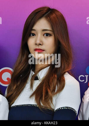 K-POP・アジア Memories of 2017 TWICE, Jihyo, Momo, November 29, 2017, Tokyo, Yokohama