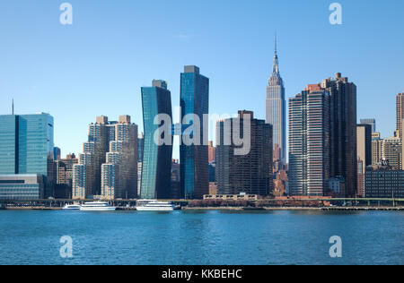 Manhattan skyline seen from Long Island City in Queens (New York City) Stock Photo