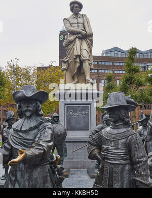 1852 cast iron statue of Rembrandt by Louis Royer and bronze casts based on Rembrandt's painting the Night Watch, Rembrandtplein, Amsterdam, Holland Stock Photo