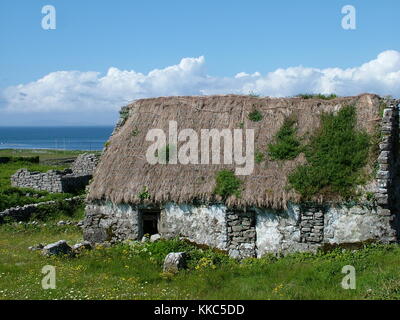 Thatched Cottage on Inis Mór Island, Aran Islands, Ireland Stock Photo