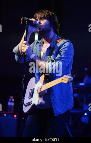 FORT LAUDERDALE, FL - OCTOBER 18:  Robert Schwartzman of Rooney performs at The Culture Room on October 18, 2016 in Fort Lauderdale, Florida..  People:  Robert Schwartzman Stock Photo