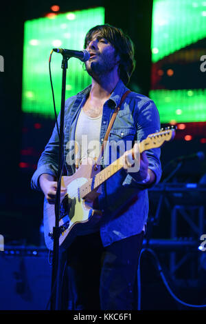 FORT LAUDERDALE, FL - OCTOBER 18:  Robert Schwartzman of Rooney performs at The Culture Room on October 18, 2016 in Fort Lauderdale, Florida..  People:  Robert Schwartzman Stock Photo