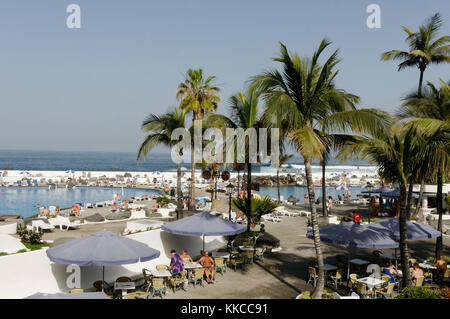 Lago Martianez puerto de la cruz tenerife swimming pool pools Stock Photo